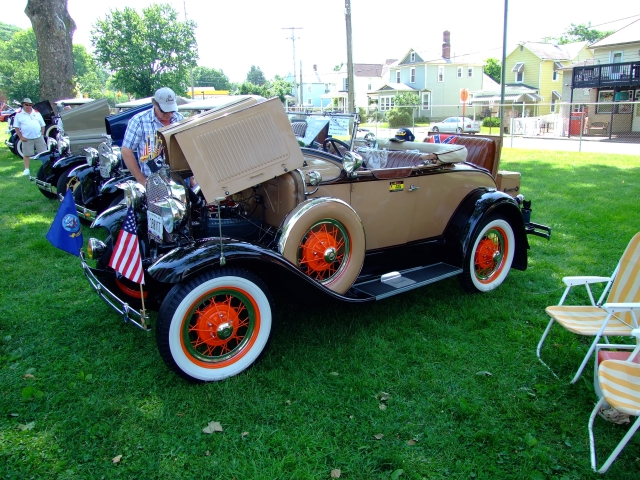 618x457 pixels (294K)